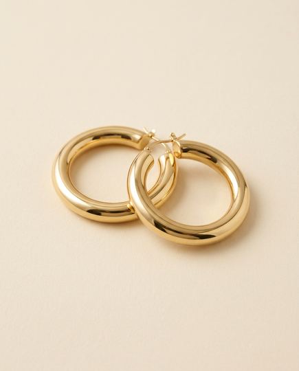 Pieza 8: los aros solos sobre fondo crema